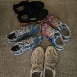 Fila Womens Size 7.5 Black, Tie-Dye, Blue, and Cream color PICKLEBALL Sneakers